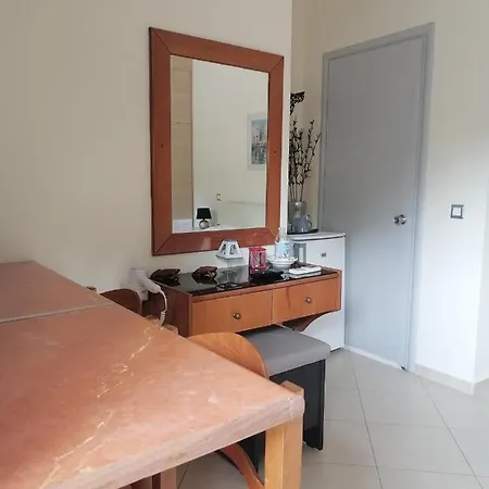 Apartment Dora's *